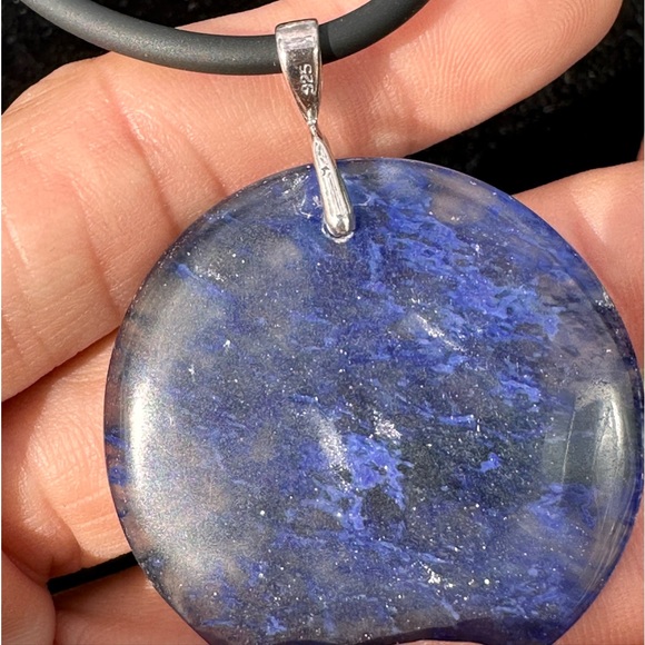 831. Blueberry Quartz Disc pendant .925 Sterling silver bail clasp black cord - Picture 5 of 6